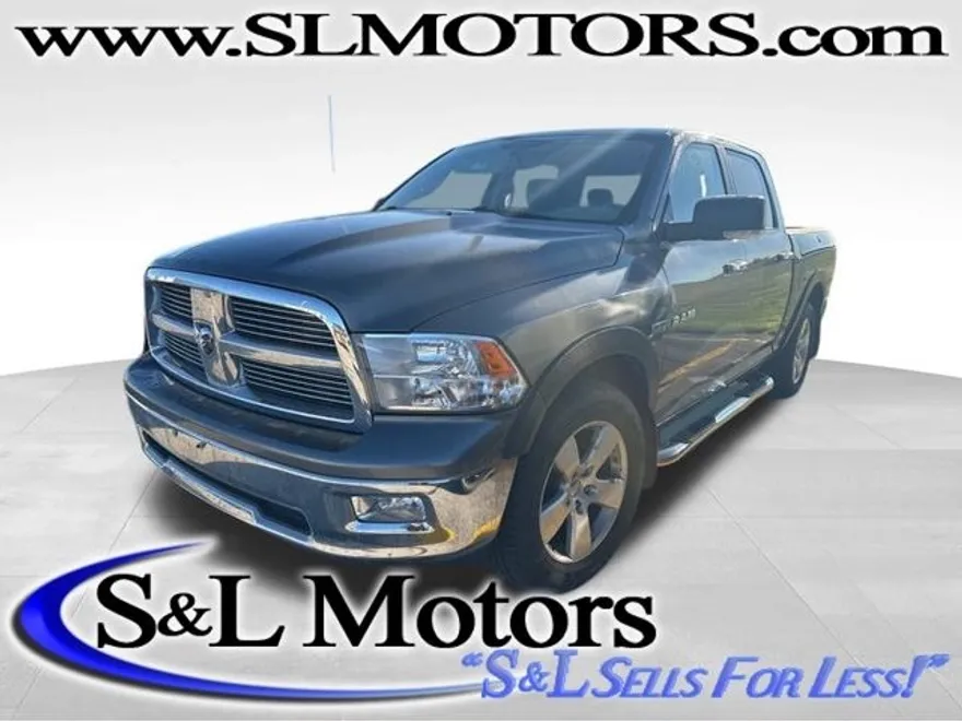 2009 Dodge Ram SLT photo 1