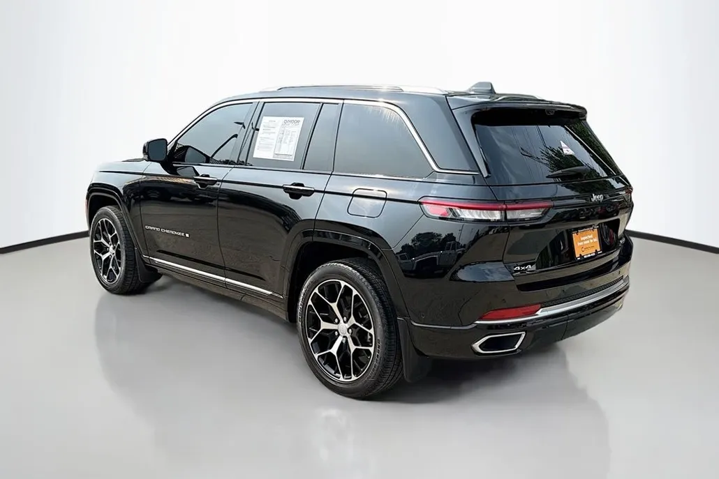 2022 Jeep Grand Cherokee Summit Reserve photo 1