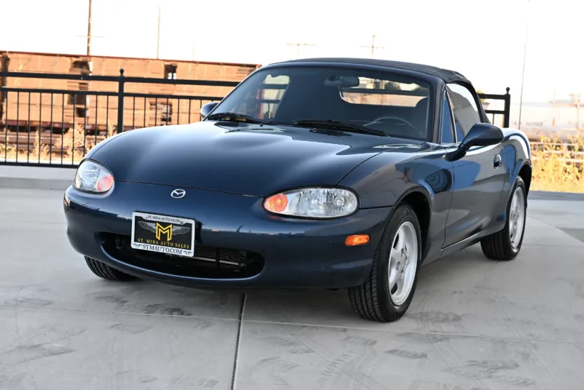 1999 Mazda MX-5 Miata Miata photo 1