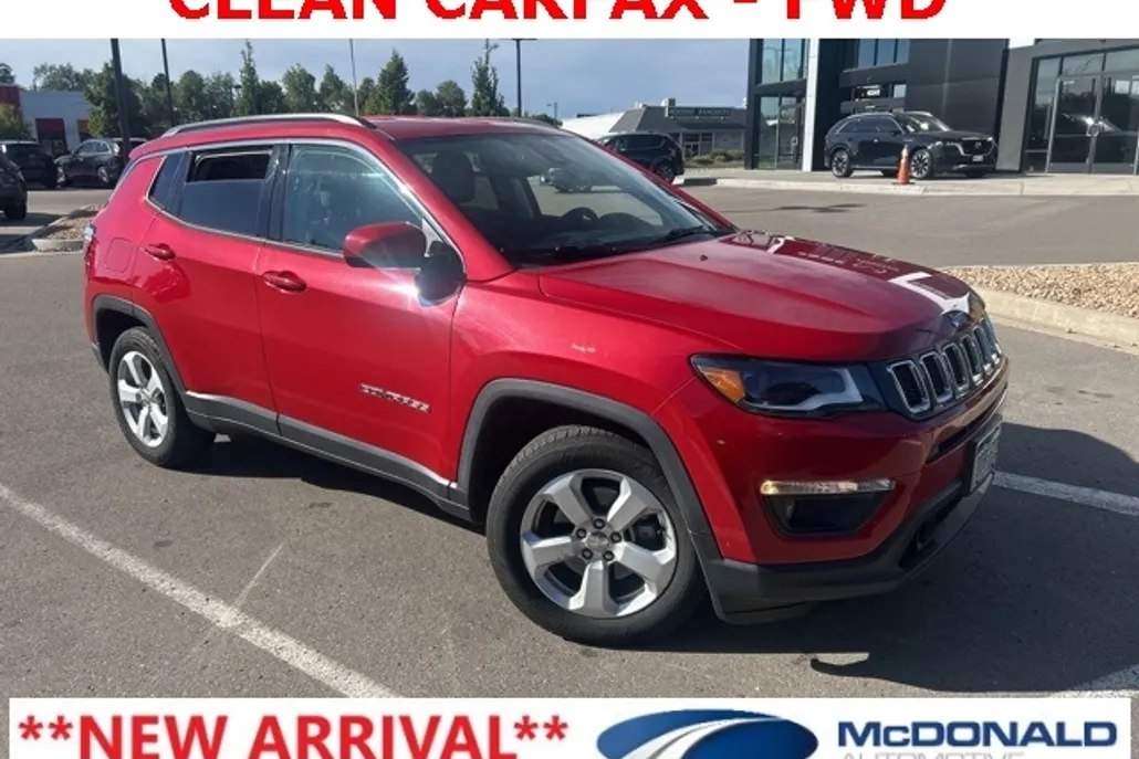 2018 Jeep Compass Latitude photo 1