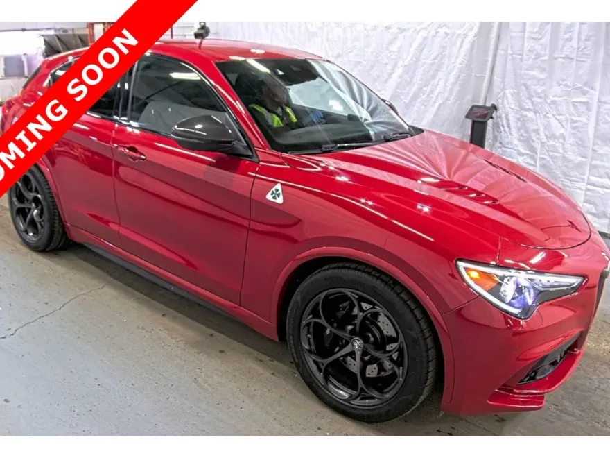 2021 Alfa Romeo Stelvio Quadrifoglio photo 1