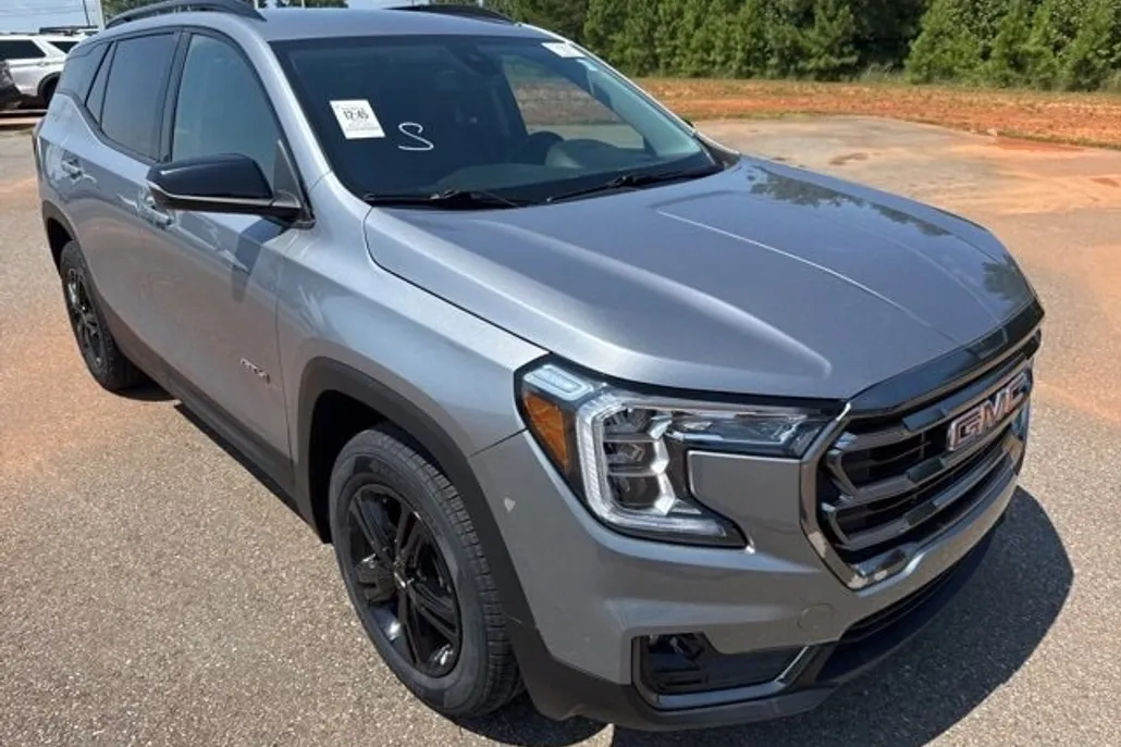 2023 Gmc Terrain AT4 photo 1