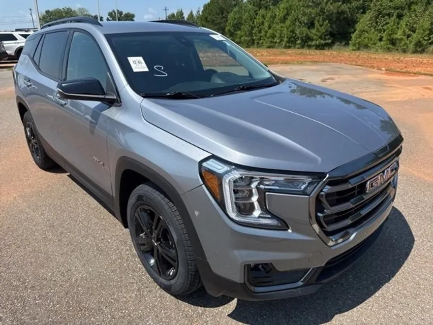 2023 Gmc Terrain AT4 photo 1