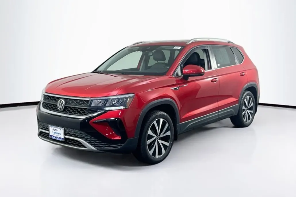 2022 Volkswagen Taos SE photo 1
