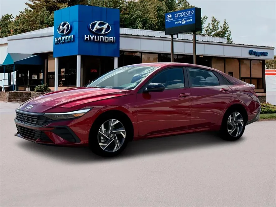 2025 Hyundai Elantra SEL Sport photo 1
