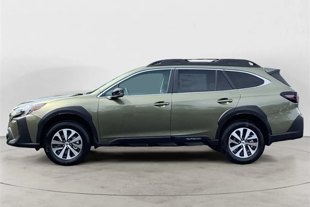 2025 Subaru Outback Premium photo 1
