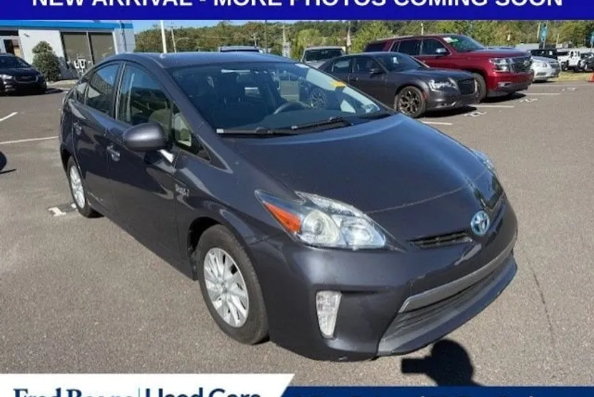 2014 Toyota Prius Plug-in Base photo 1