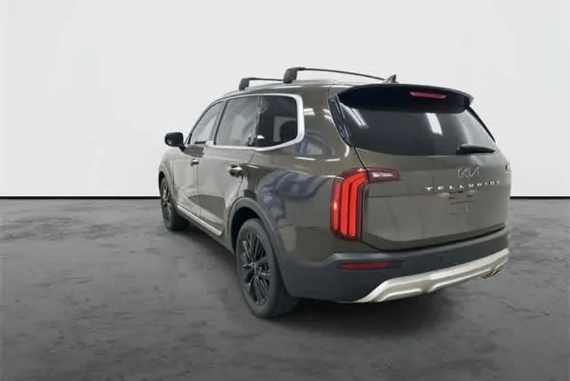 2022 Kia Telluride SX photo 1