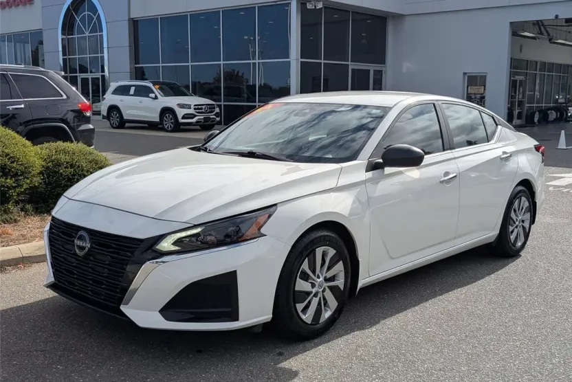 2024 Nissan Altima 2.5 S photo 1