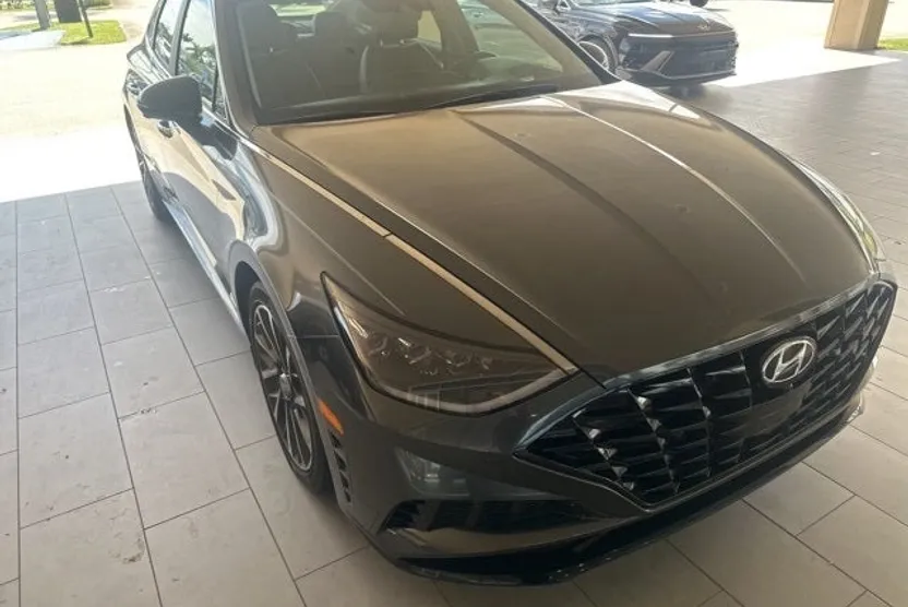 2022 Hyundai Sonata Limited photo 1