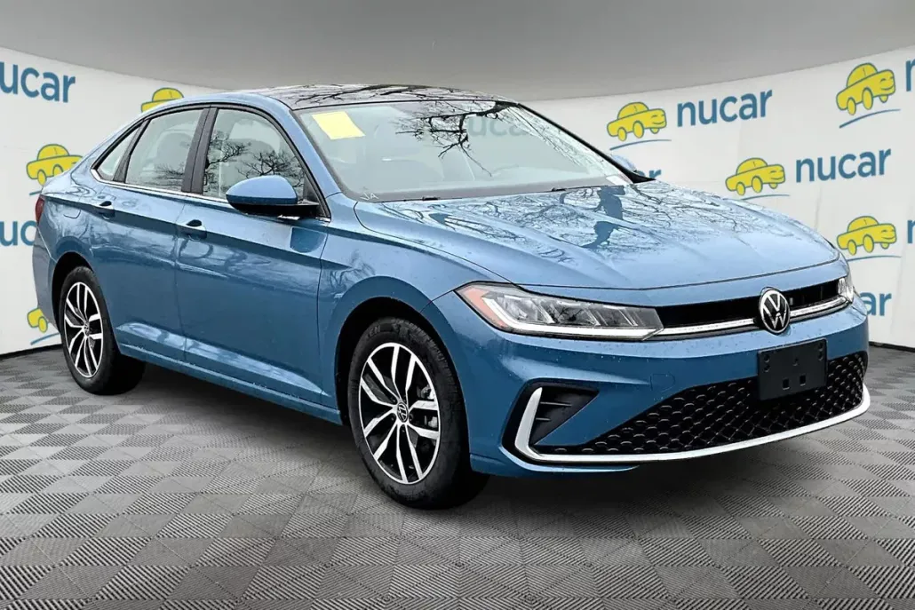 2025 Volkswagen Jetta SE photo 1