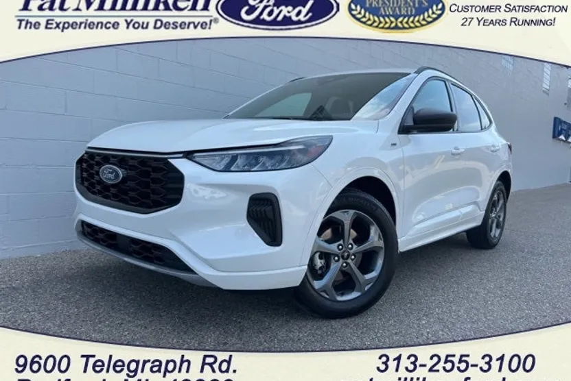 2023 Ford Escape ST-Line photo 1
