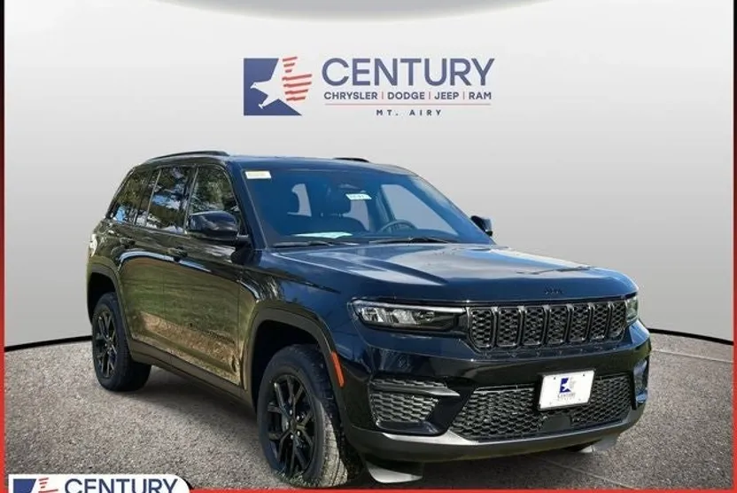 2025 Jeep Grand Cherokee Altitude photo 1