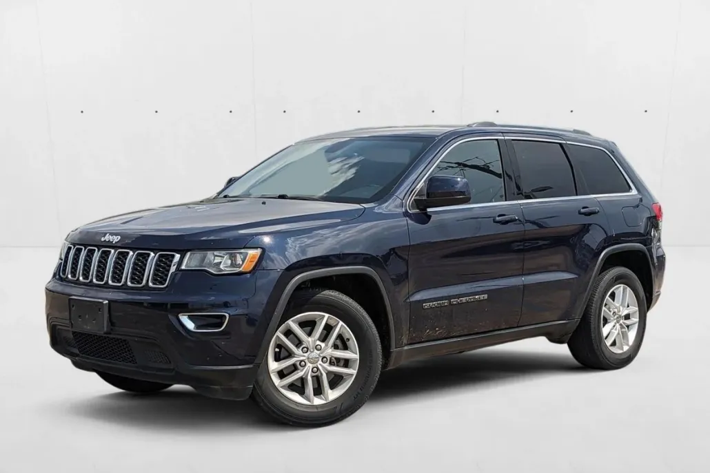 2017 Jeep Grand Cherokee Laredo photo 1