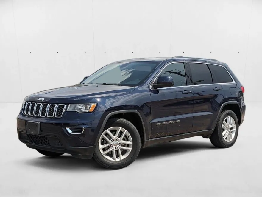2017 Jeep Grand Cherokee Laredo photo 1