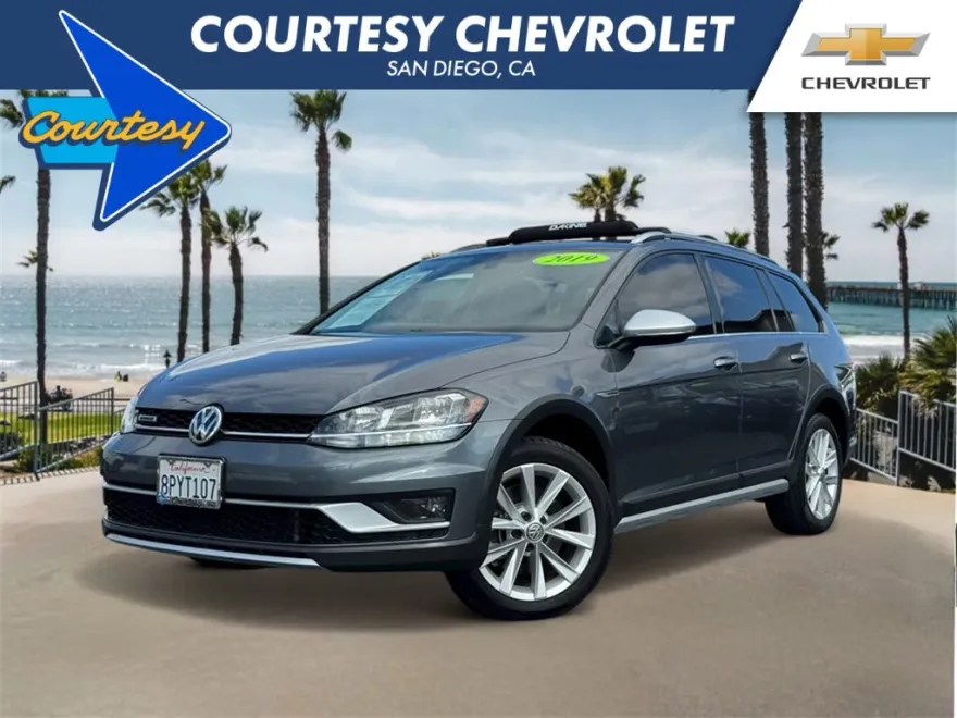 2019 Volkswagen Golf Alltrack 4Motion SEL photo 1