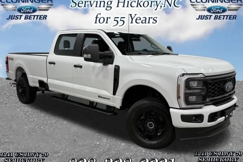 2025 Ford F-350 photo 1