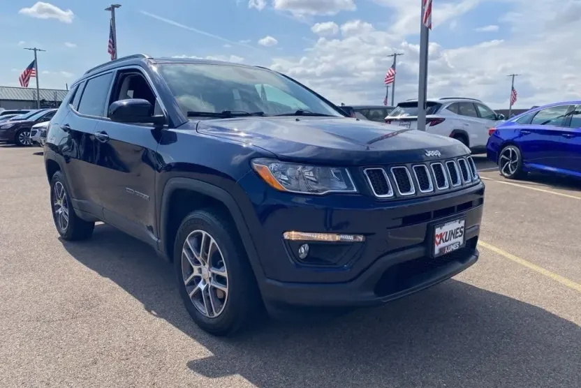 2018 Jeep Compass Latitude photo 1
