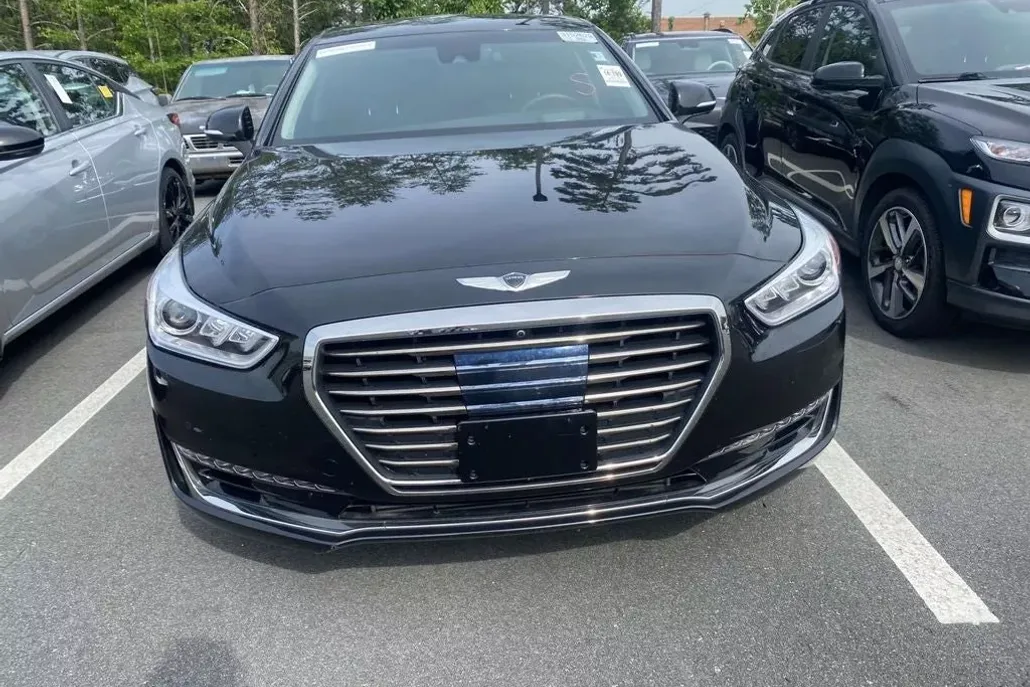 2019 Genesis G90 3.3T Premium photo 1