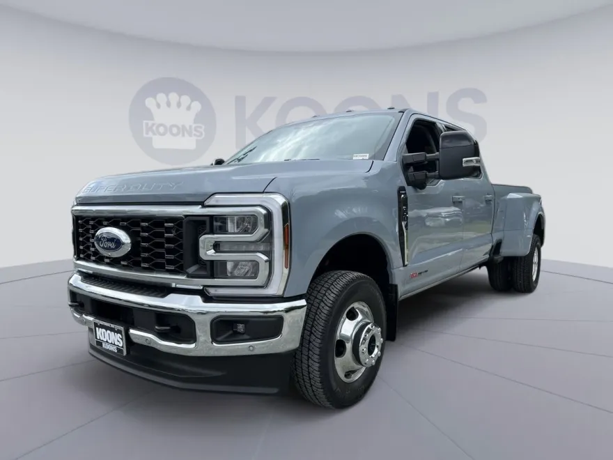 2025 Ford F-350 photo 1