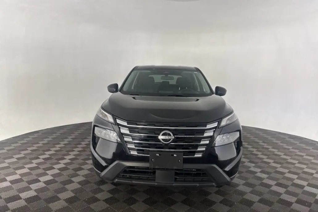 2024 Nissan Rogue SV photo 1