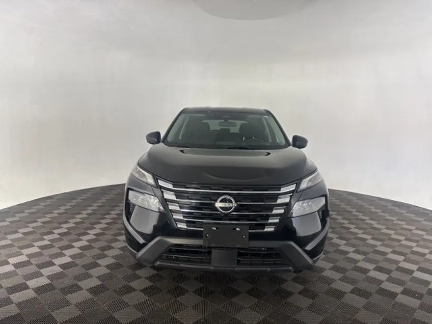 2024 Nissan Rogue SV photo 1