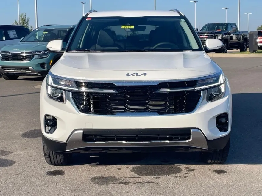 2026 Kia Seltos S photo 1