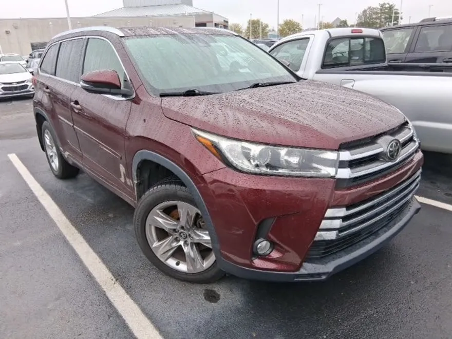 2017 Toyota Highlander Limited photo 1