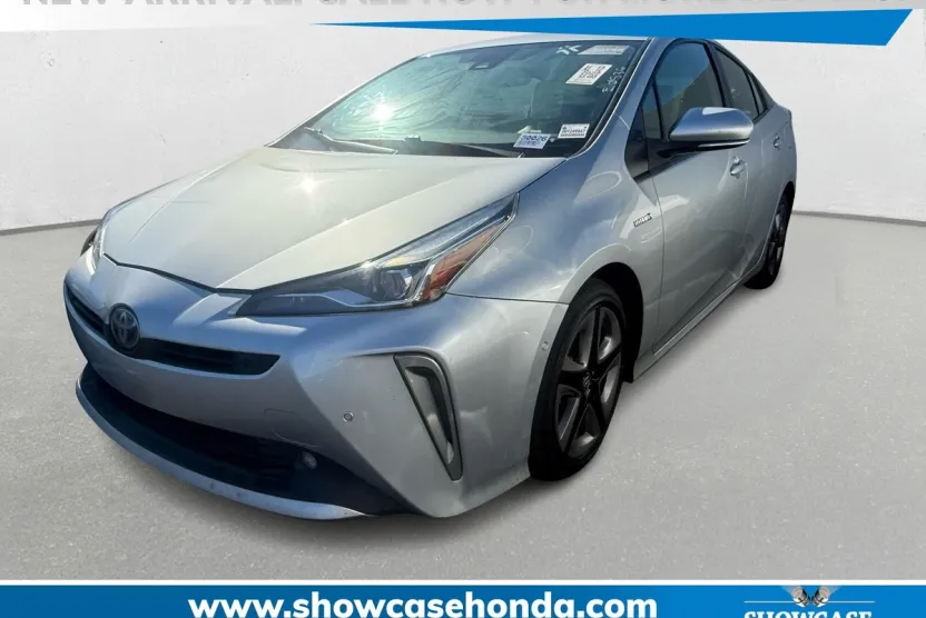 2022 Toyota Prius XLE photo 1