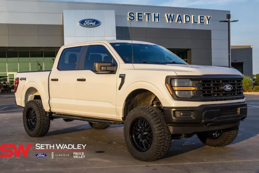 2024 Ford F-150 XLT photo 1