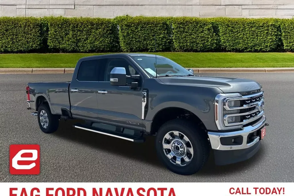 2026 Ford F-350 Lariat photo 1