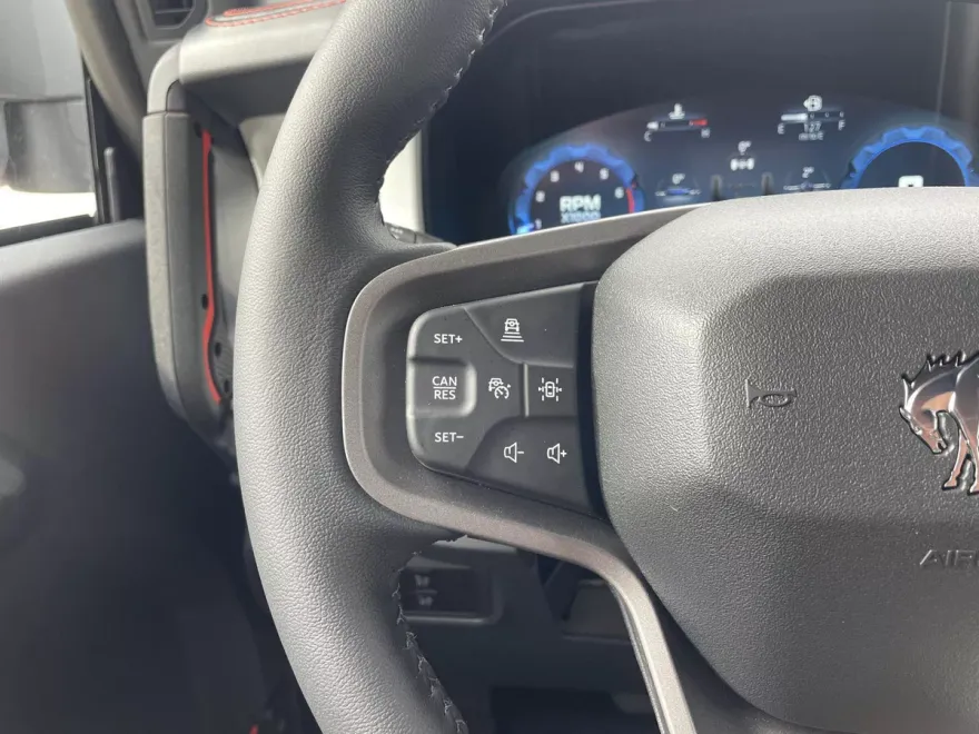 2025 Ford Bronco First Edition photo 12