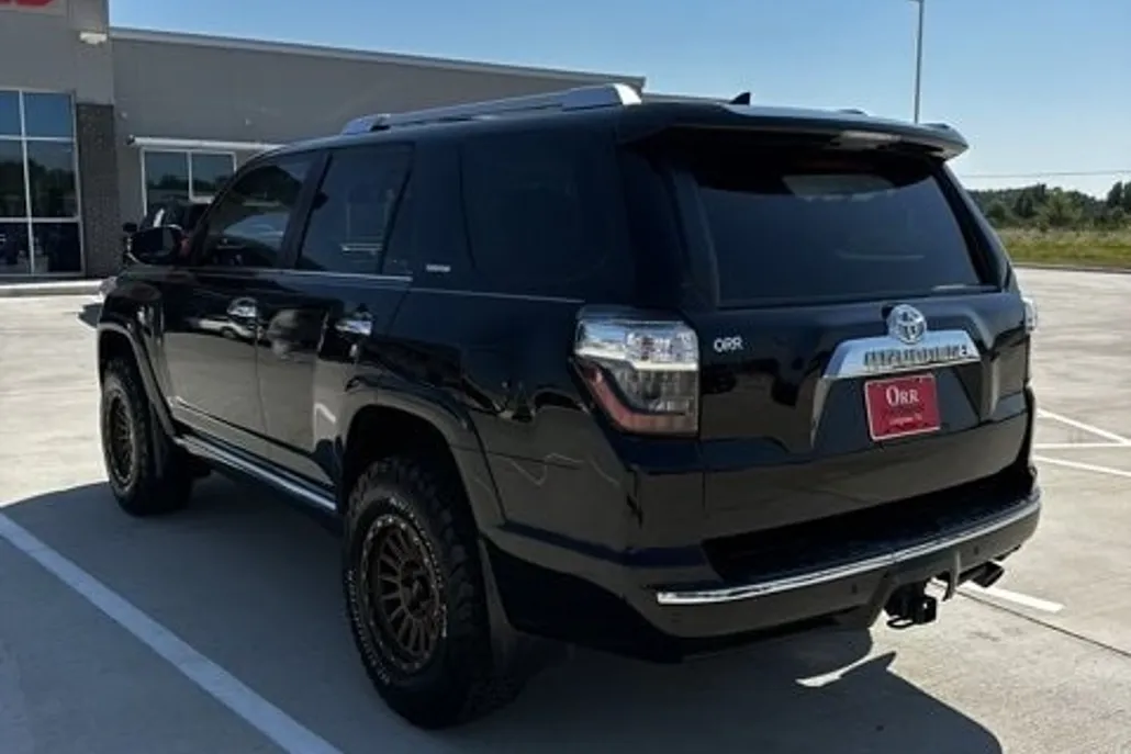 2014 Toyota 4Runner Limited photo 1