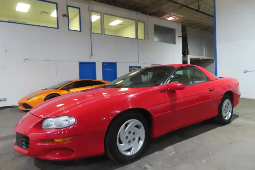 1998 Chevrolet Camaro Coupe photo 1