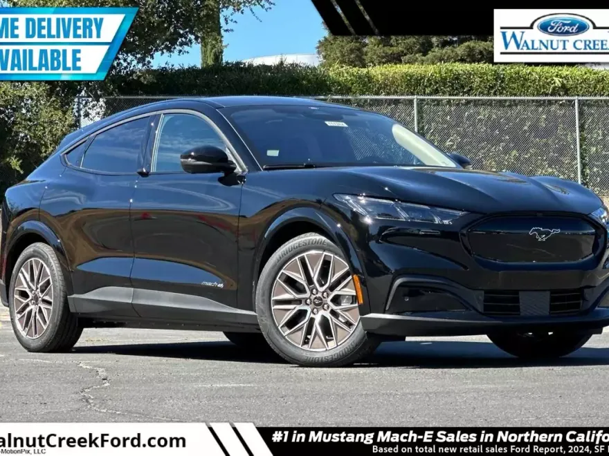 2025 Ford Mustang Mach-E Premium photo 1