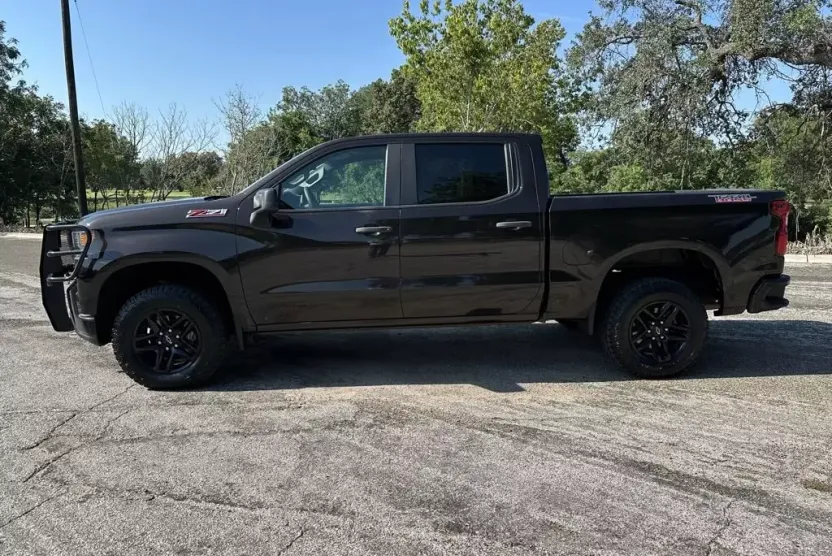2020 Chevrolet Silverado 1500 Custom Trail Boss photo 1