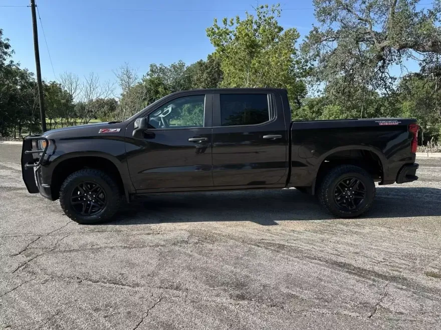 2020 Chevrolet Silverado 1500 Custom Trail Boss photo 1