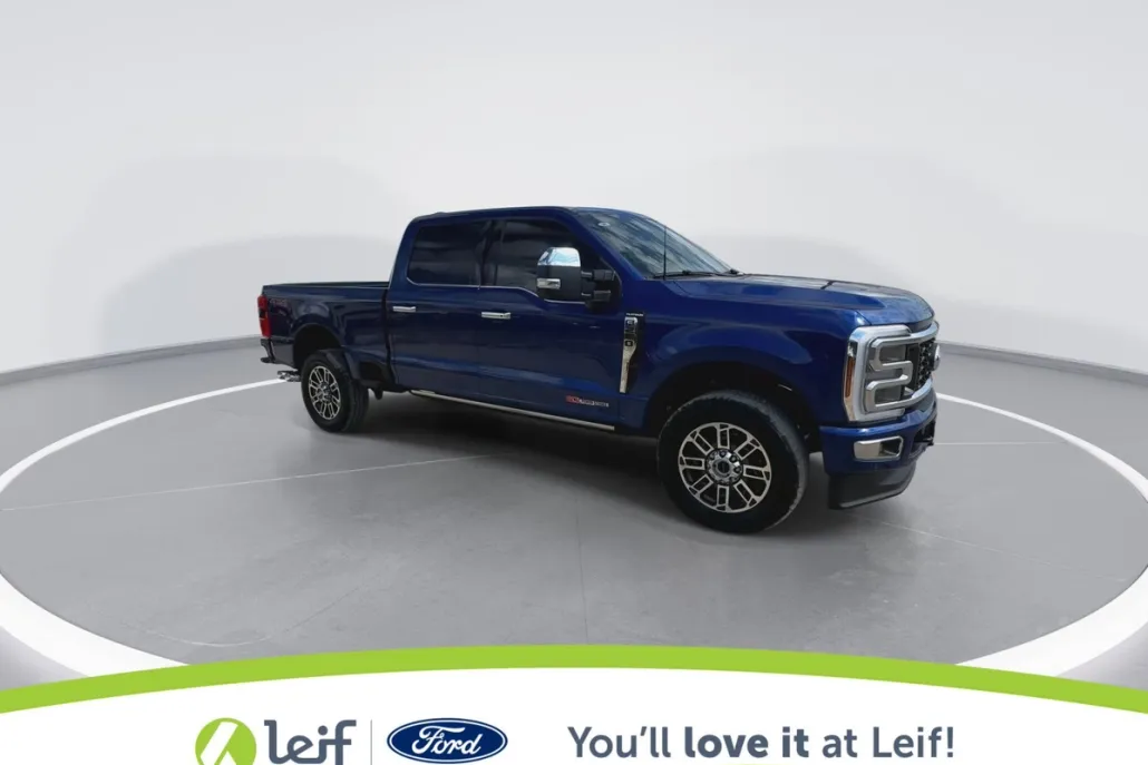 2026 Ford F-250 Platinum photo 1