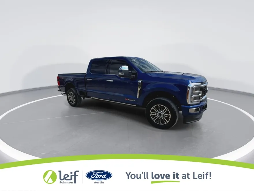 2026 Ford F-250 Platinum photo 1