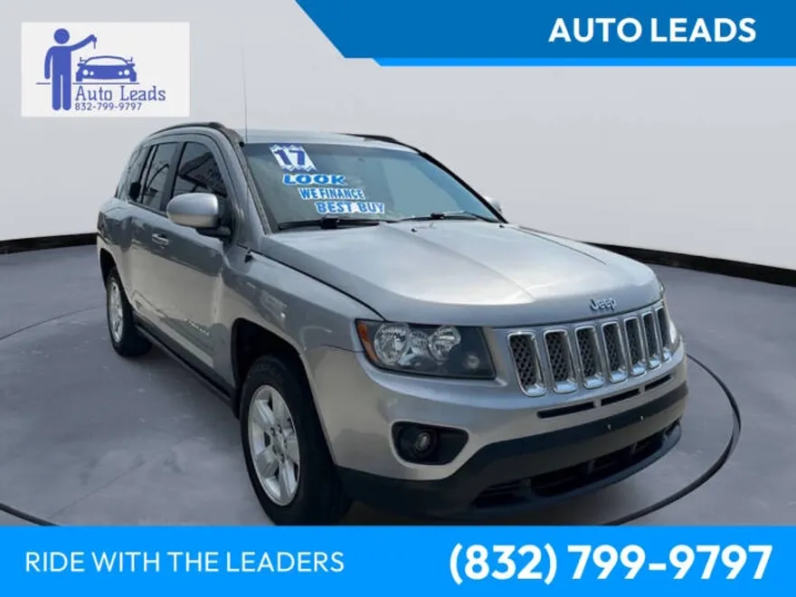 2017 Jeep Compass Latitude photo 1