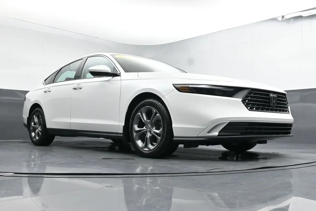2024 Honda Accord EX photo 1