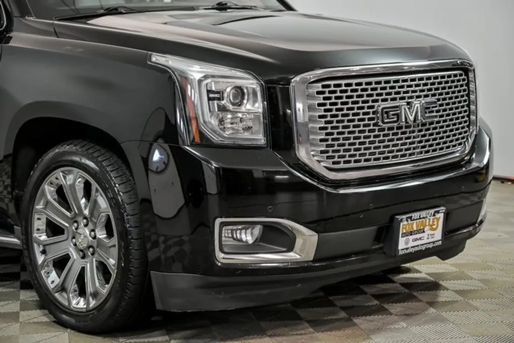 2016 Gmc Yukon XL Denali photo 1