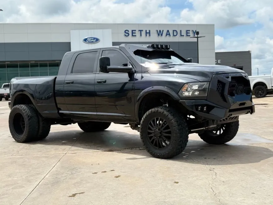 2016 Ram 3500 Big Horn photo 1