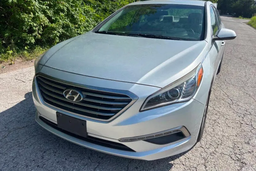 2015 Hyundai Sonata SE Eco photo 1