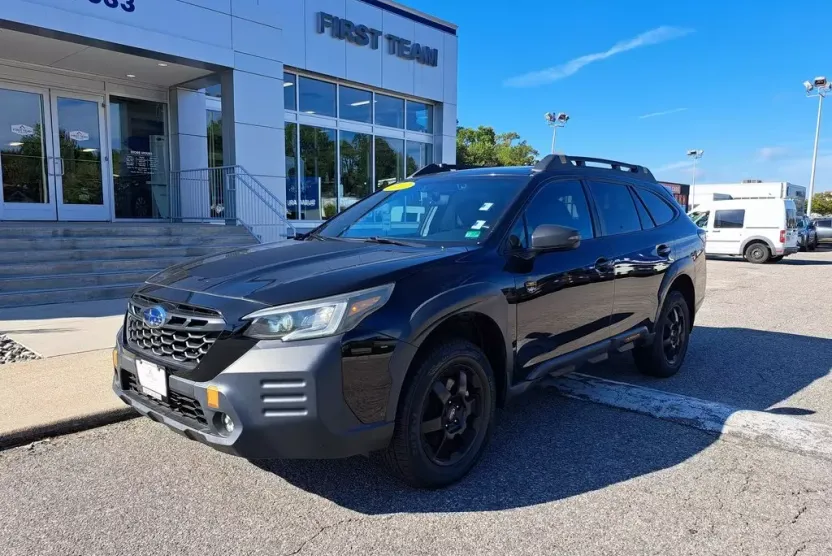 2022 Subaru Outback Wilderness photo 1