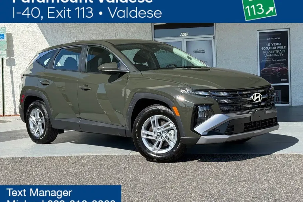 2025 Hyundai Tucson SE photo 1