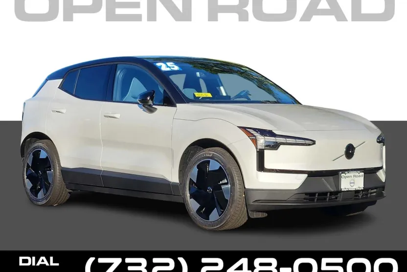 2025 Volvo EX30 Plus photo 1