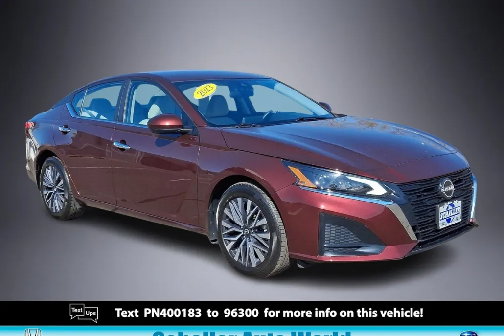2023 Nissan Altima 2.5 SV photo 1