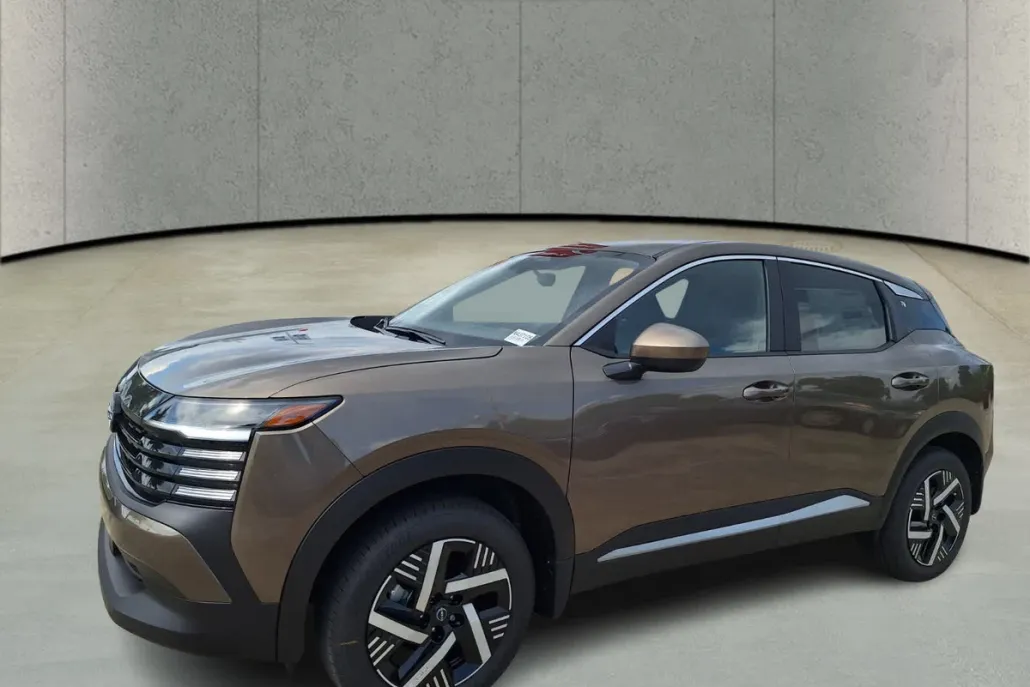 2025 Nissan Kicks SV photo 1