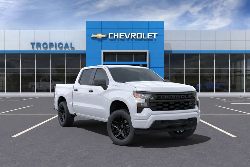 2025 Chevrolet Silverado 1500 Custom photo 1